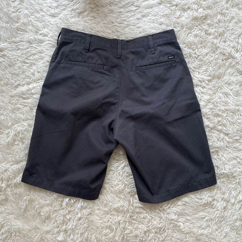 RVCA Americana Fit Long Chino Shorts Mens 32 Charcoal Gray Walkshorts Skateboard